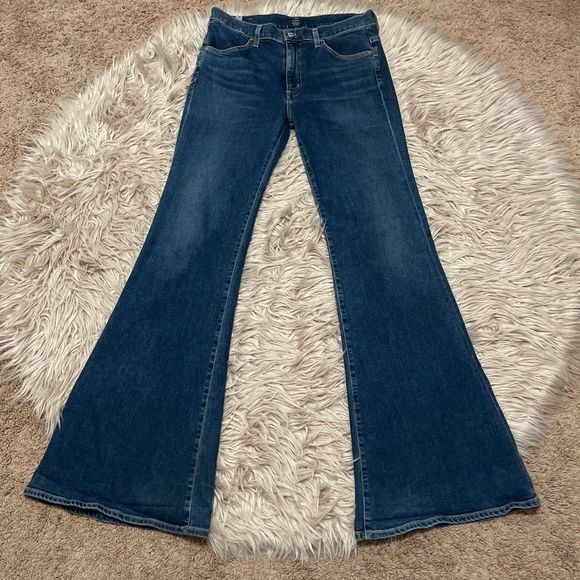 Citizens Of Humanity Denim - Citizens of humanity Chloe mid rise super flare jeans size 30